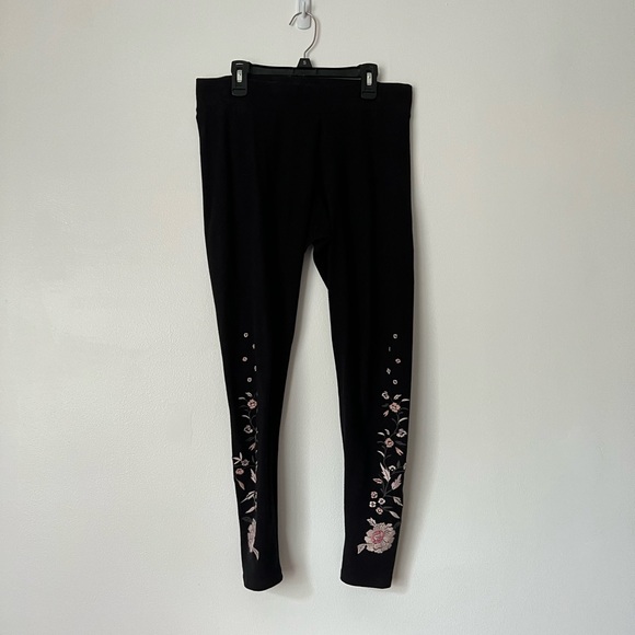 Pants - WOMENS Floral printed leggings NWOT